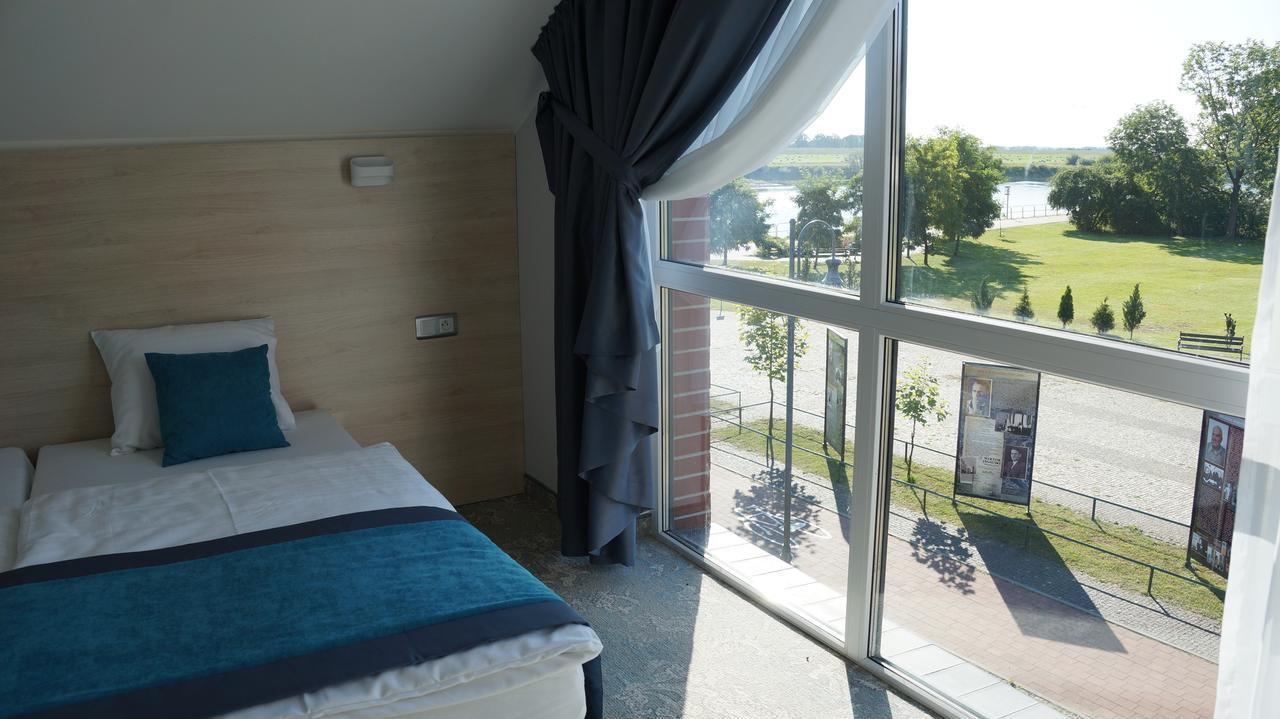 Hotel Vela Tczew Extérieur photo