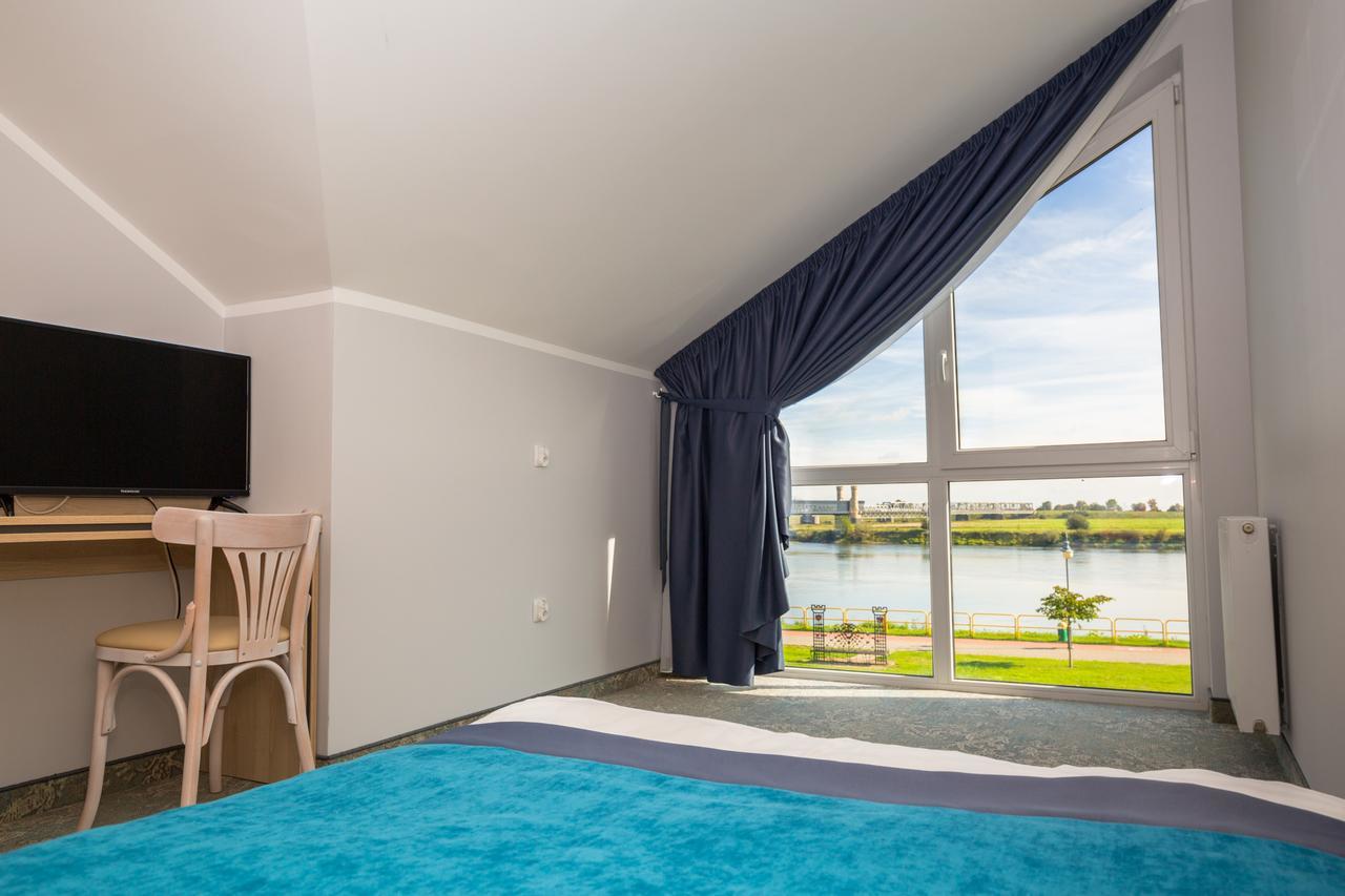 Hotel Vela Tczew Extérieur photo